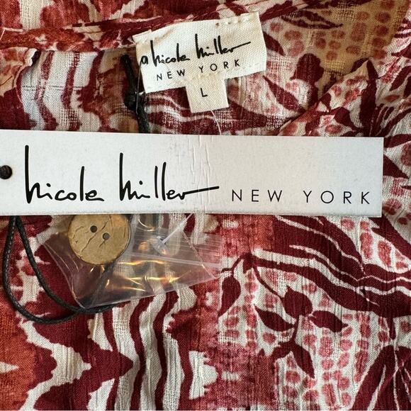 Nicole Miller NWT Red Lightweight Wood Button Tank Top Size L - Picture 3 of 7